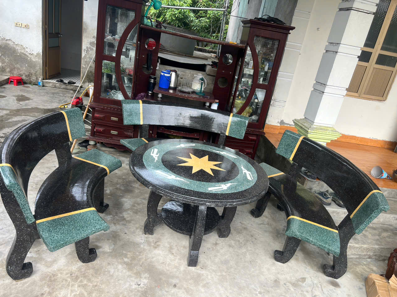 ban-ghe-da-ha-long-quang-ninh-gia-re (2)
